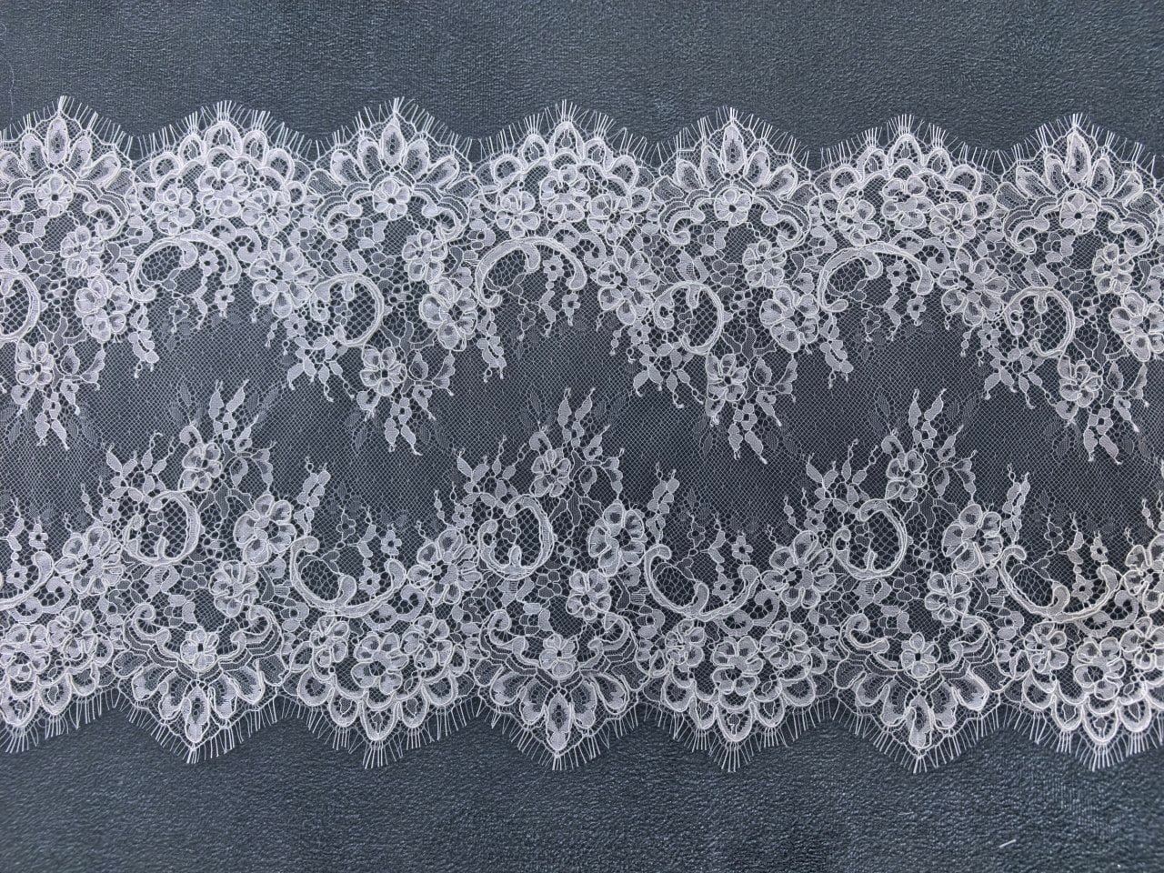 Alençon Floral Lace Pattern Full View