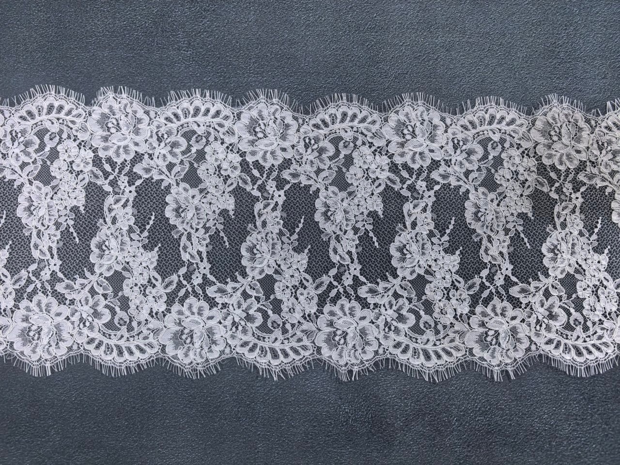 3D Beaded Appliqué Lace Pattern Full View