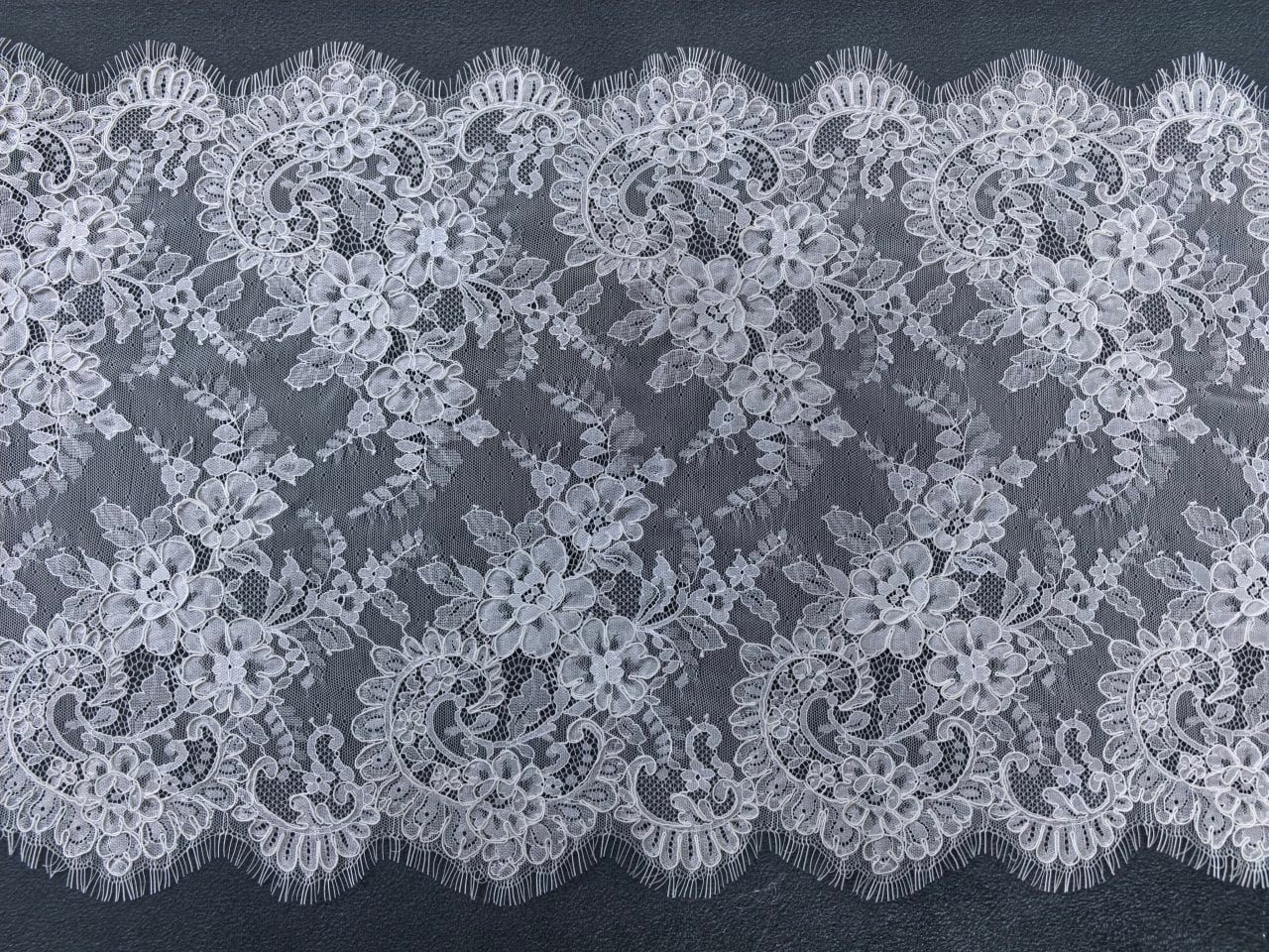 3D Beaded Appliqué Lace Pattern Full View